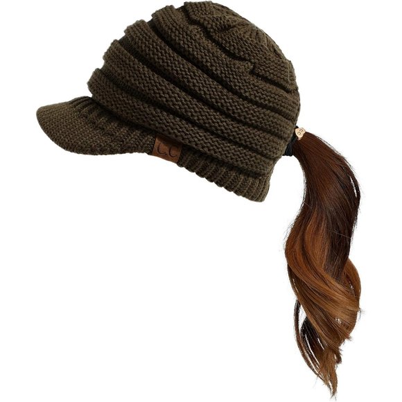 Hatsandscarf Exclusives Women\'s Ribbed Knit Hat with Brim